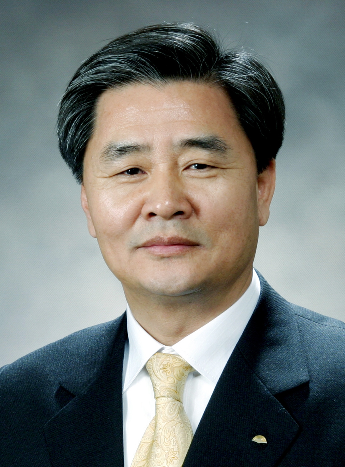 대표이사 김윤환