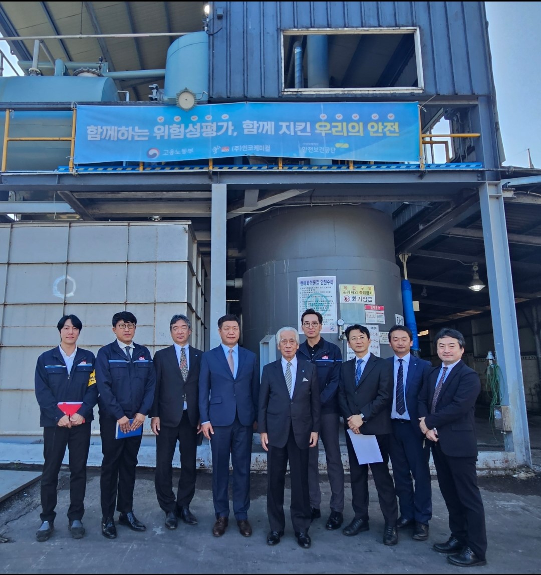 대표이사 김영민