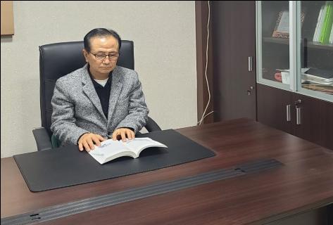 윤경근