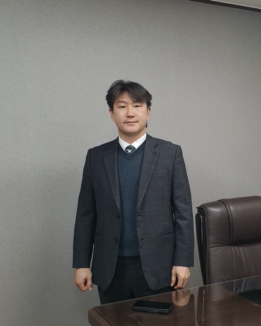 대표이사 이관용