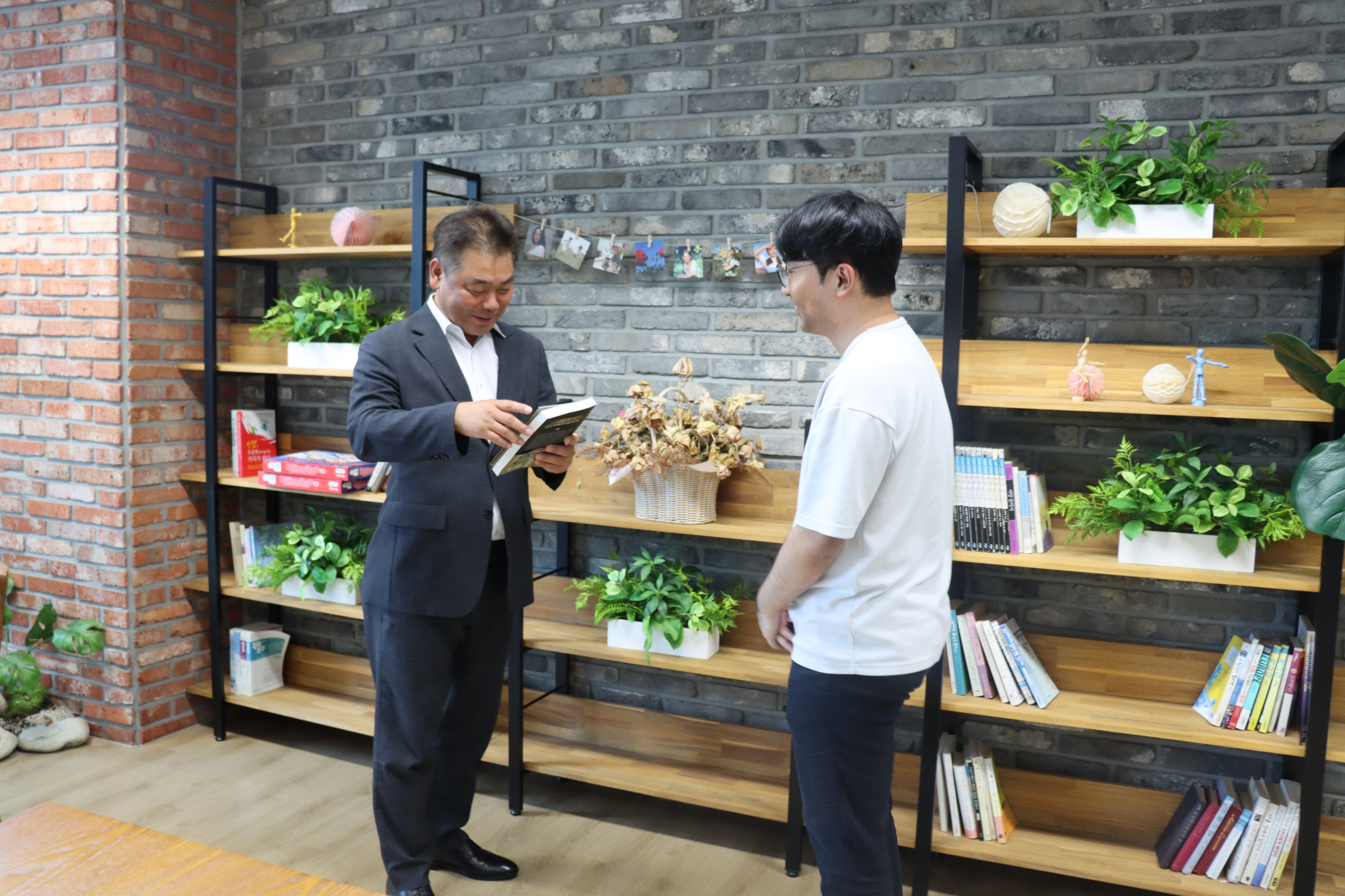 2025.10.01. 10월 생일 직원 축하 행사