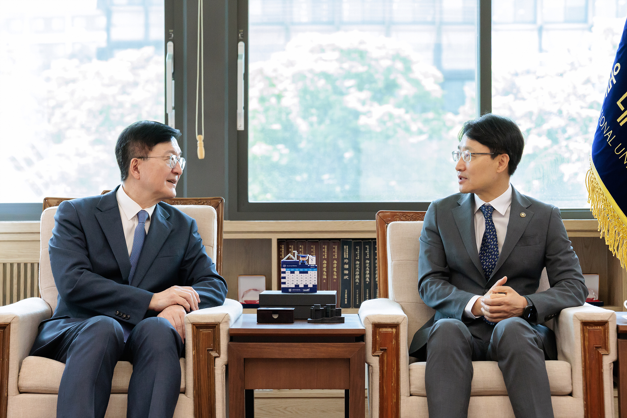 국세청-서울대학교 AI연구원 업무협약 MOU 체결식 이미지4
