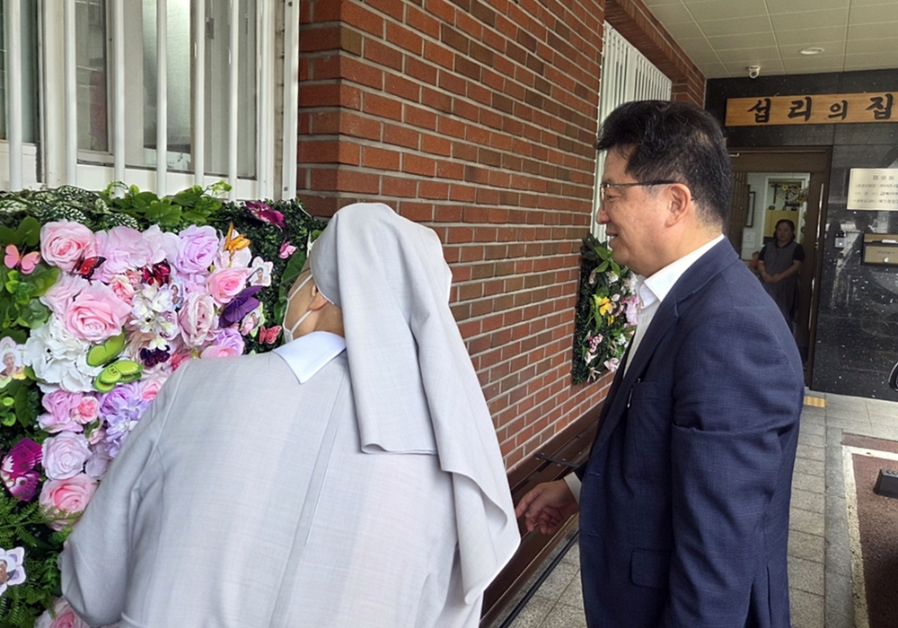 금천세무서, 2025년 추석맞이 이웃사랑 나눔활동 참여 3 이미지