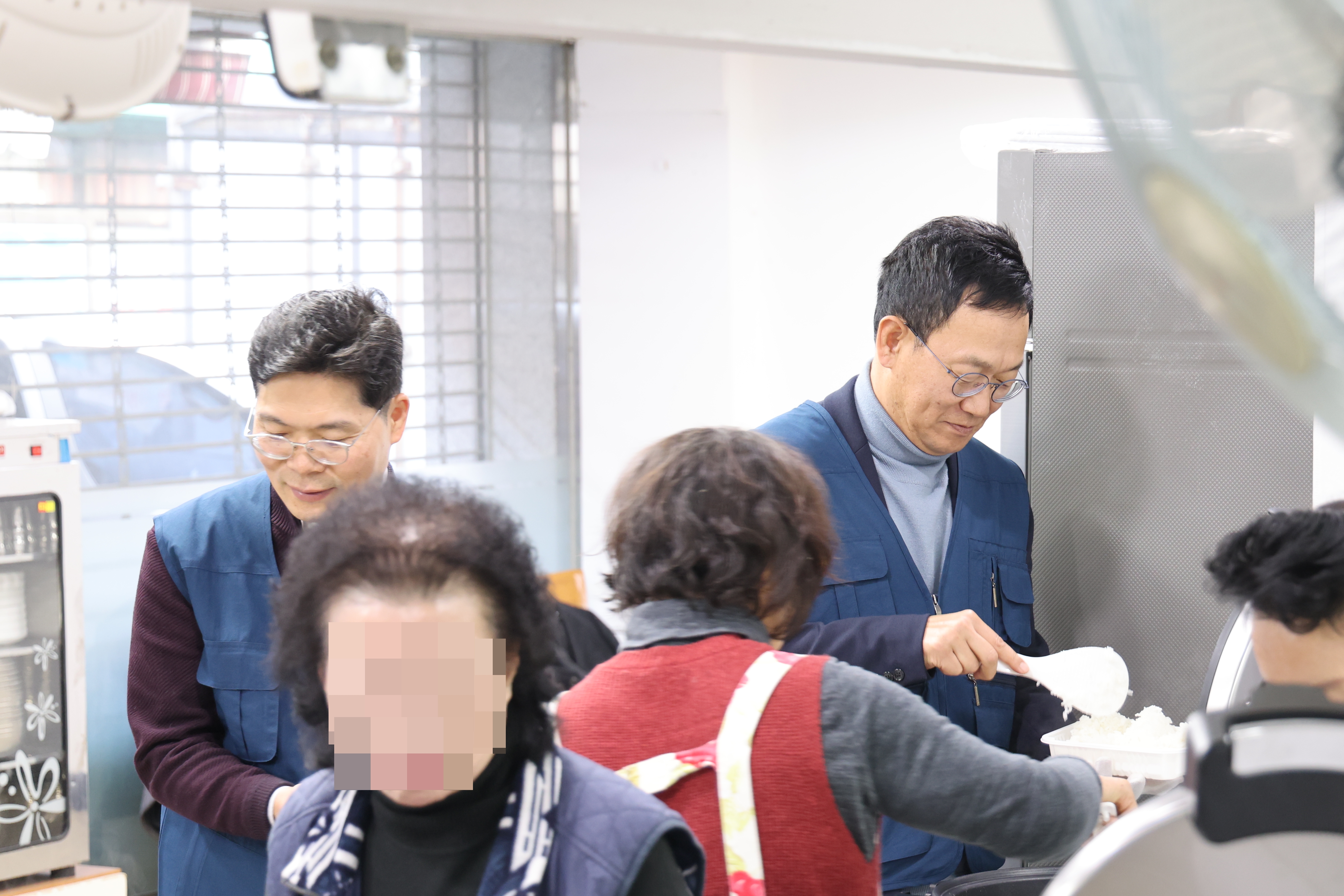 인천지방국세청, 도시락 나눔 봉사 실시 1 이미지