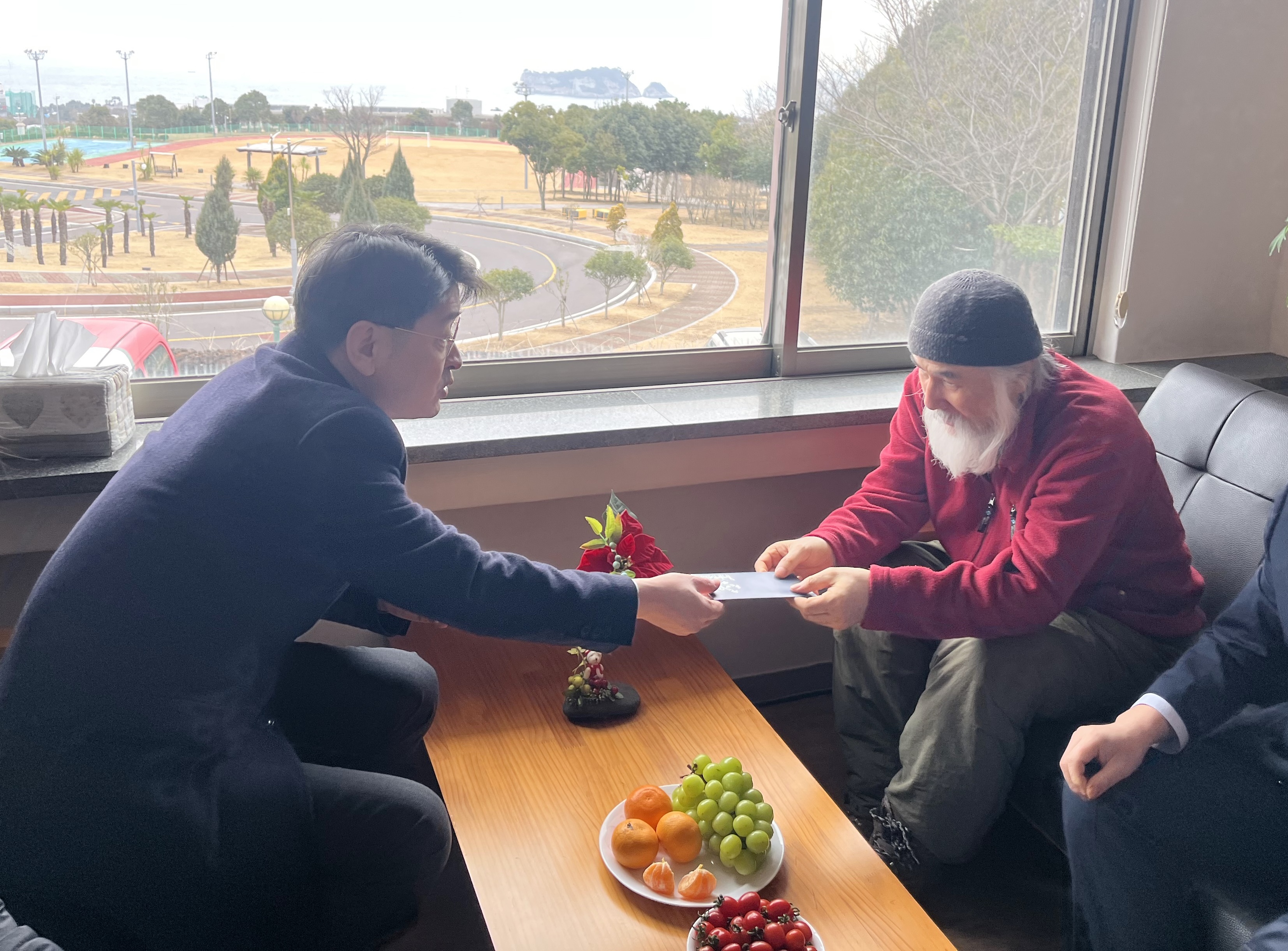 국세공무원교육원, 설맞이 사회공헌 활동 4 이미지