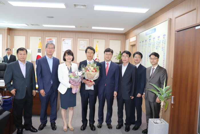 퇴임식