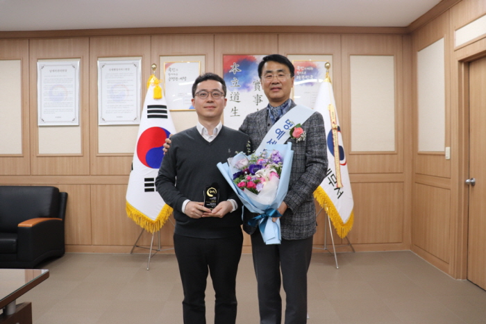 명예서장님과