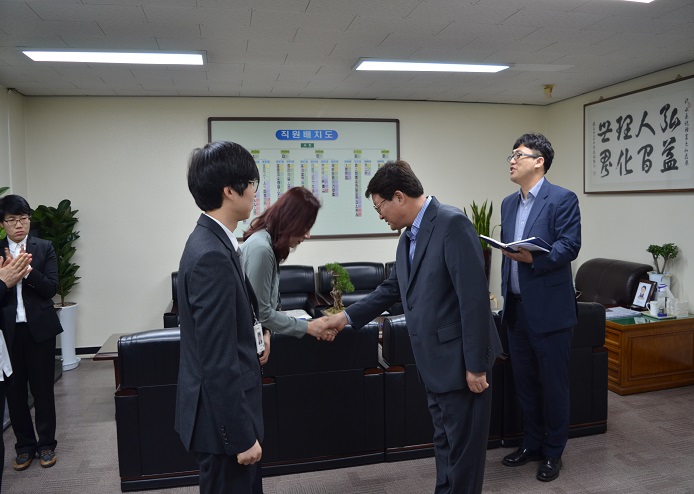 복직자 임명장 수여