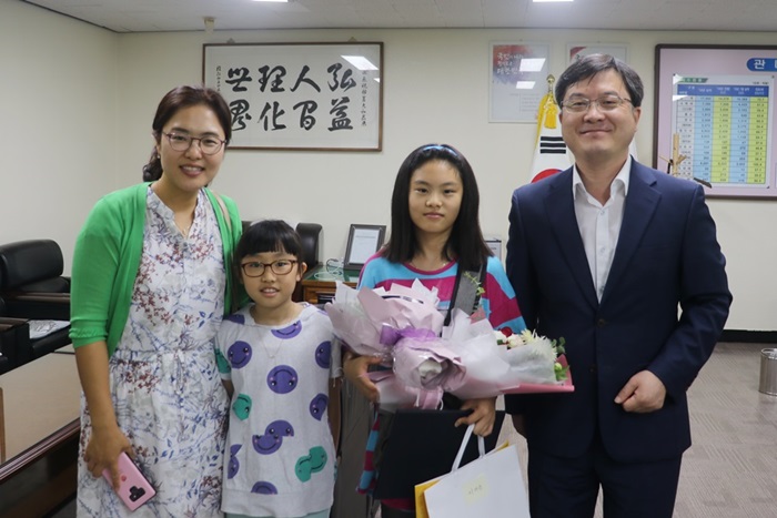 초등부 글짓기부문 중부지방국세청장상 수상 이가은 학생