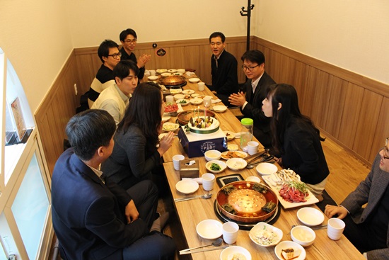 오찬행사장면